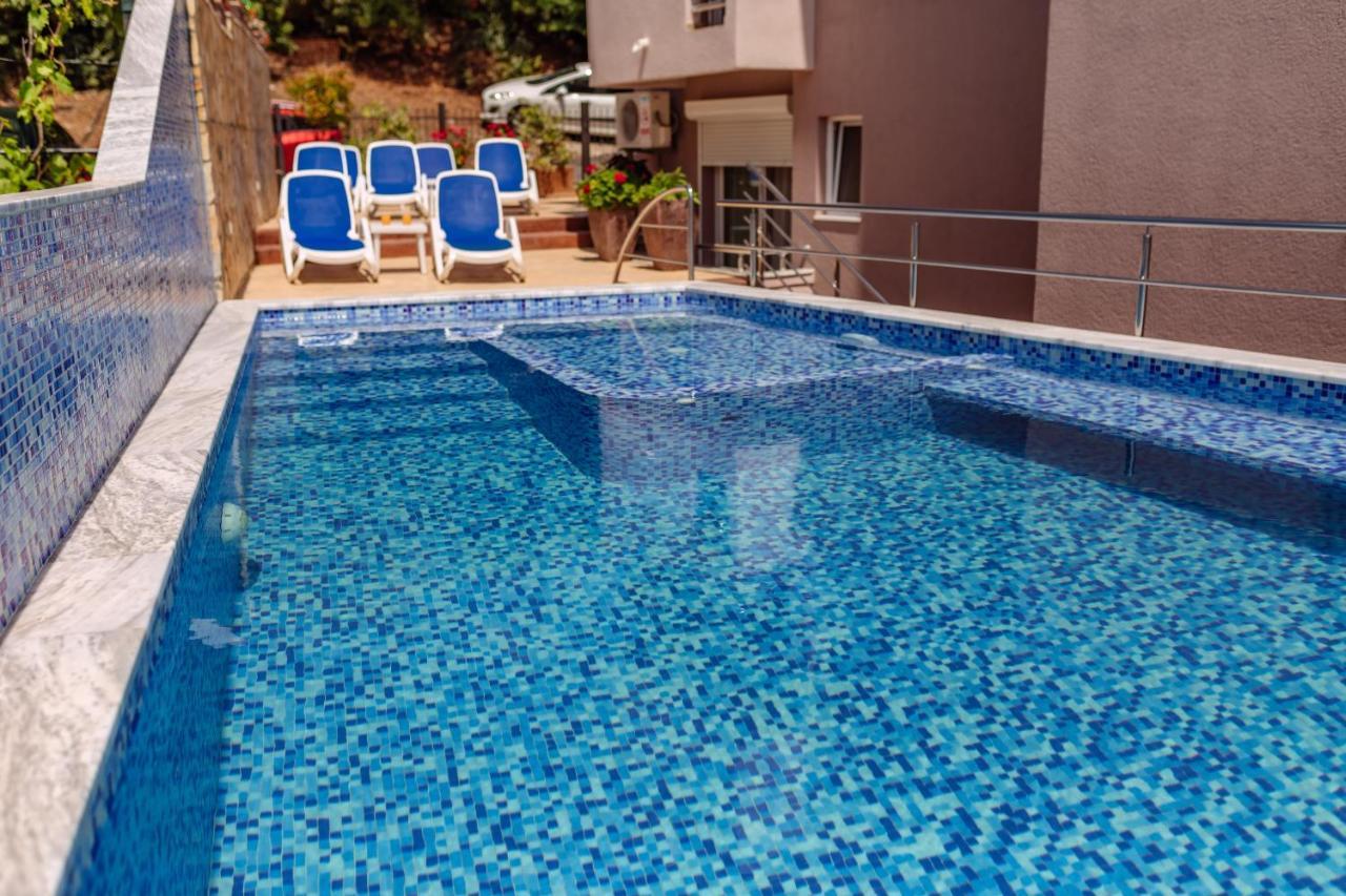 Ani Apartmani Добра-Вода Экстерьер фото