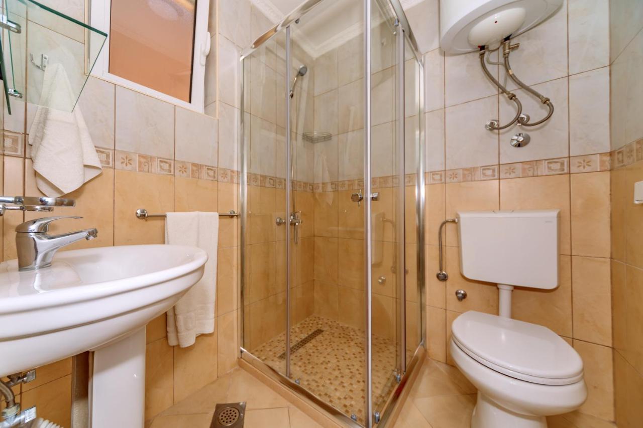 Ani Apartmani Добра-Вода Экстерьер фото